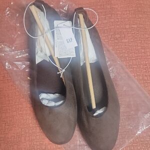 GAP Women's Dark Brown Suede Flats